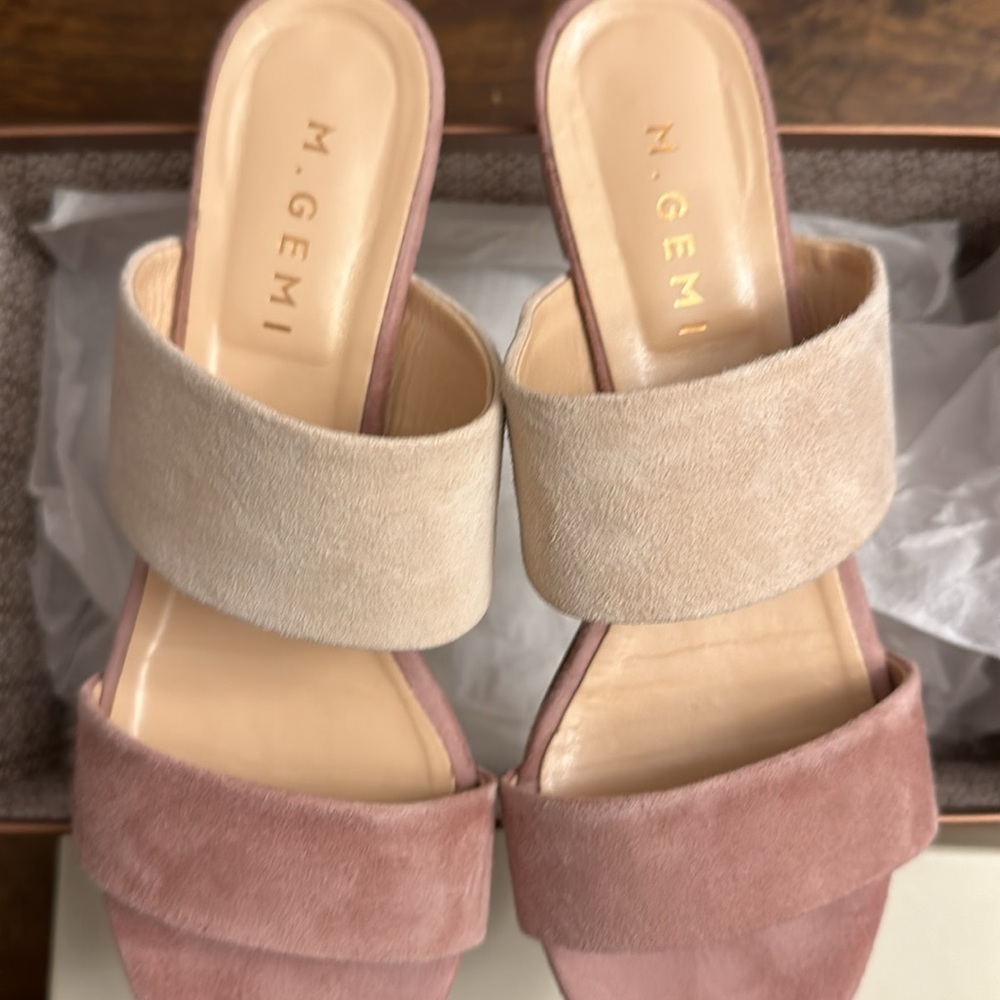 M. Gemi Two-Tone Pink and Beige Suede Slide Sandals - Picture 7 of 8